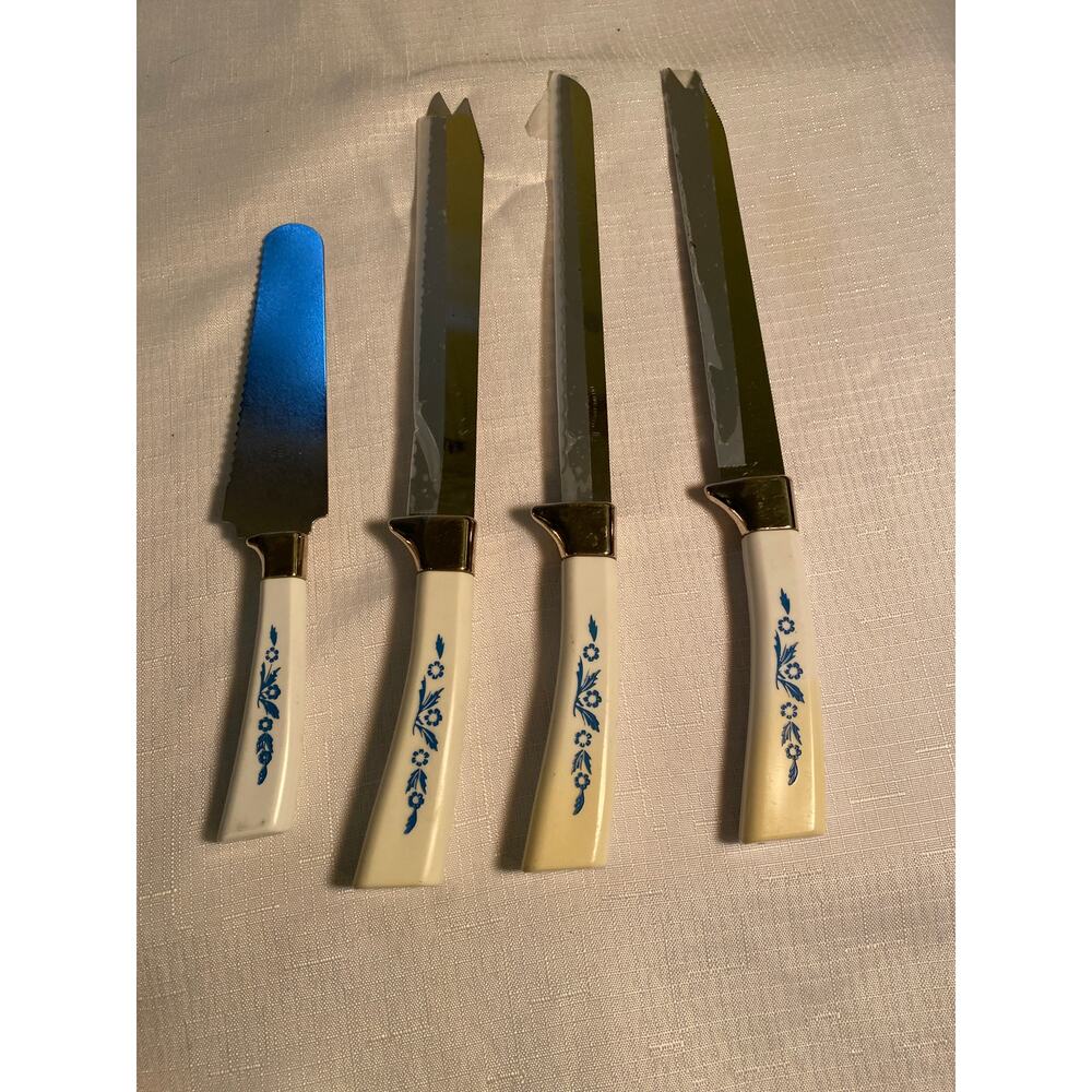 VTG, Corning wear / Corelle, 4 PC. Cutlery Set, Blue "Cornflower" handles, EUC